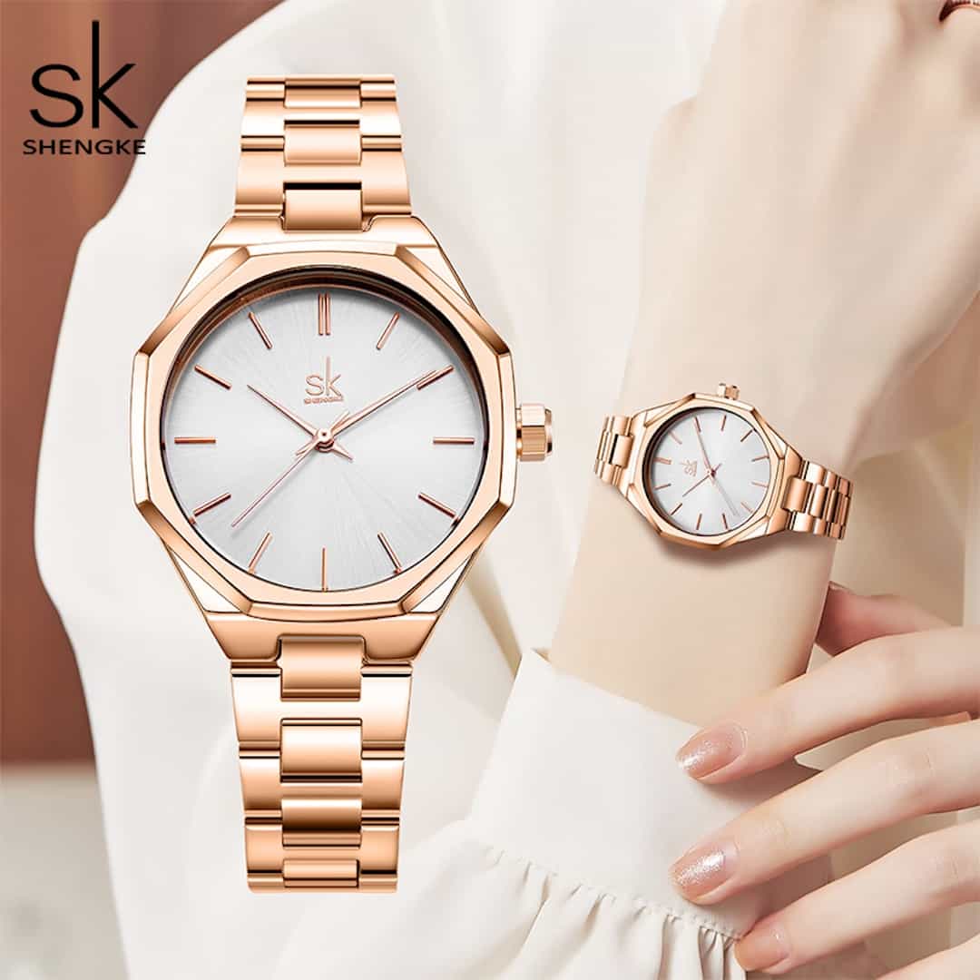 Ženski ručni sat SK Shengke Quantum Rose Gold na zapešću.