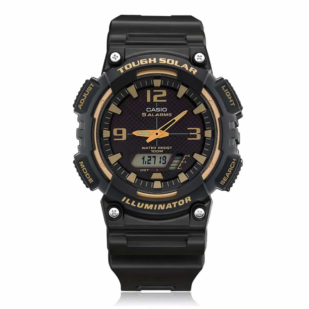 Muški ručni sat Casio Tough Solar AQ-S810W-1A3VDF s crnim kućištem, zlatnim detaljima, analogno-digitalnim prikazom i Tough Solar tehnologijom.