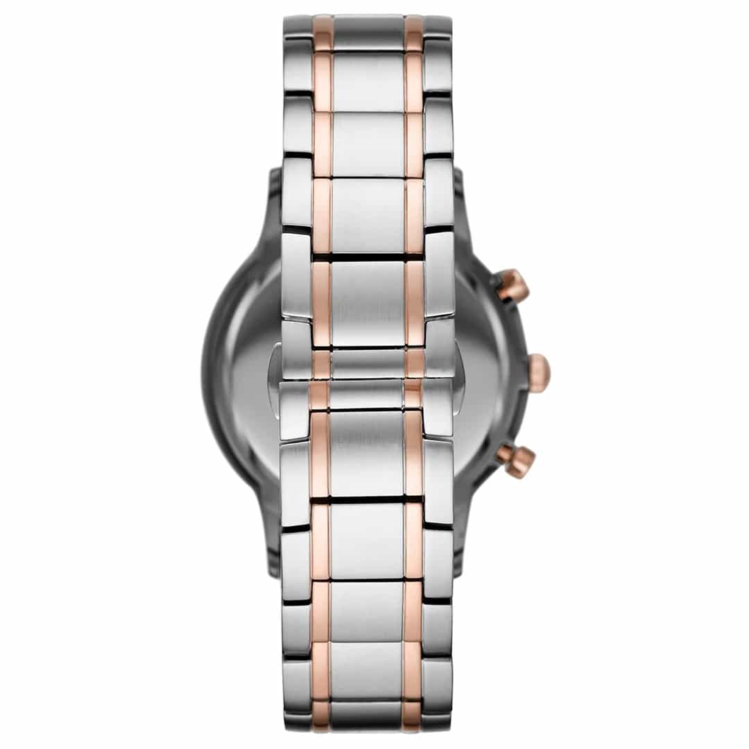 Stražnja strana sata Emporio Armani AR80025 s dvobojnim metalnim remenom.