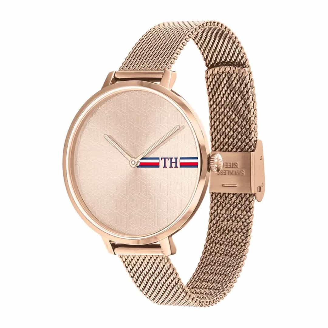 Bočni pogled na ženski sat Tommy Hilfiger 1782158 ističe njegov tanak profil i moderan dizajn.