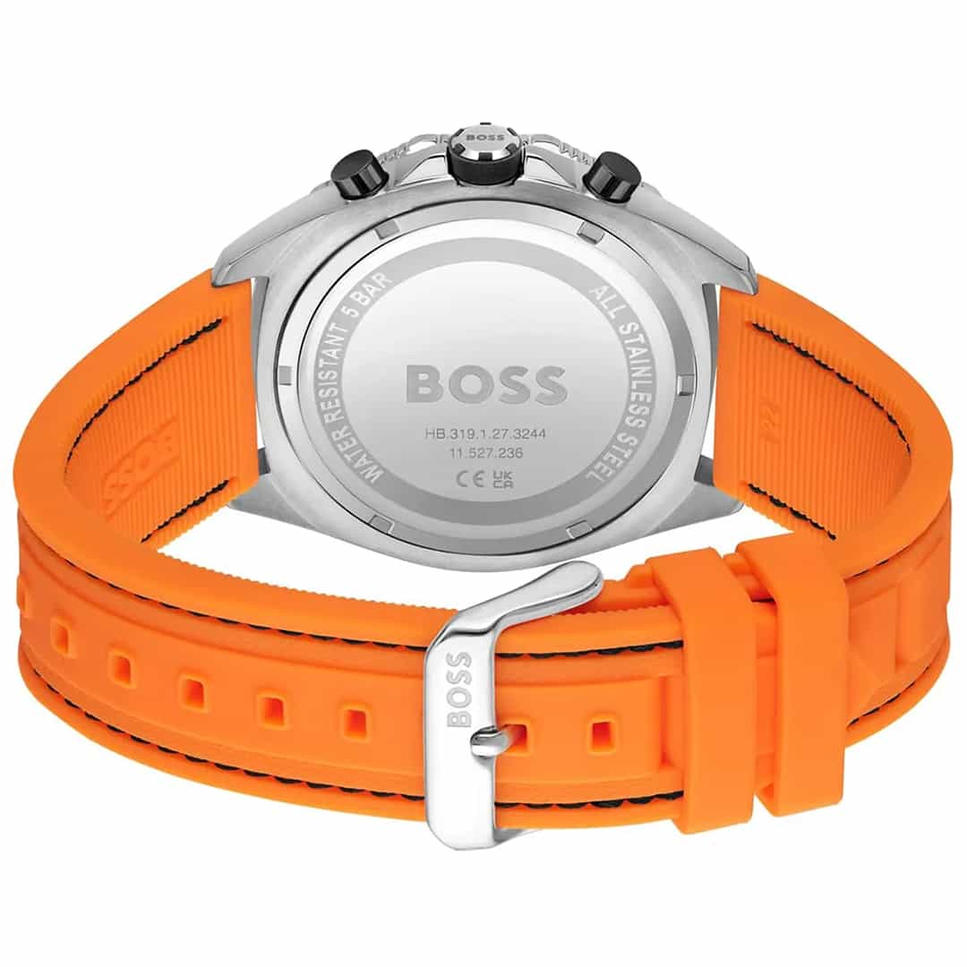 Stražnja strana sata Hugo Boss Energy 1513970 s gravurom i narančastom silikonskom narukvicom